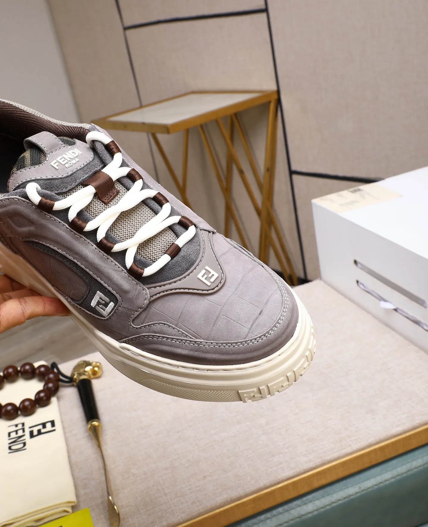 Men's shoes 💰820 [FENDI] Fendi - High-end quality original casual sports shoes - Upper: Nappa calfskin, pebbled calfskin, tongue and heel; injection molded brand logo plastic module - Lining: brand canvas - Outsole: ultra-light TPR foam·rubber; molded outsole -Super high quality control·Fine workmanship: highlighted (high-end·luxury·grade) -Size :39-44 (38, 45, can be customized)